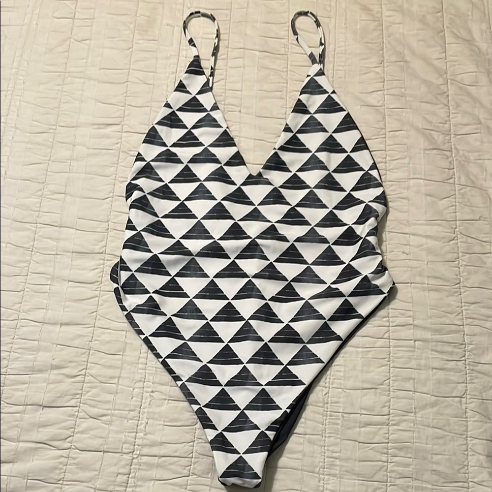 O'Neill Black and White Geometric One Piece Swimsuit